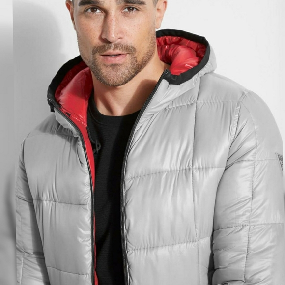 New GUESS Reversible Primal Red Multi Puffer Jacket SZ L - Picture 3 of 11